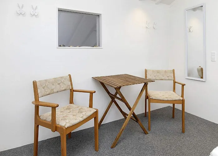 4 Person In Brovst-by Traum * Brovst